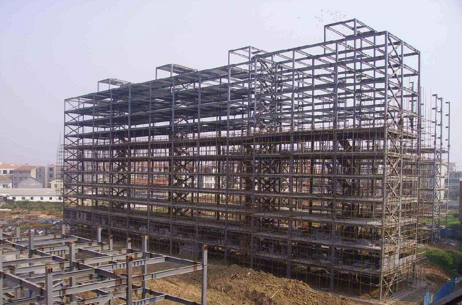 西双版纳高层钢结构的支撑布置与构造应该符合哪些要求